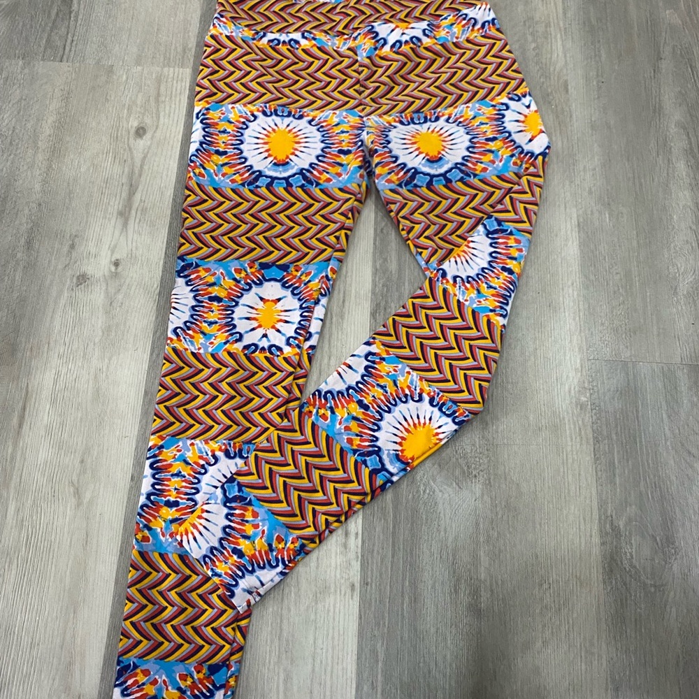 LuLaRoe splatter leggings